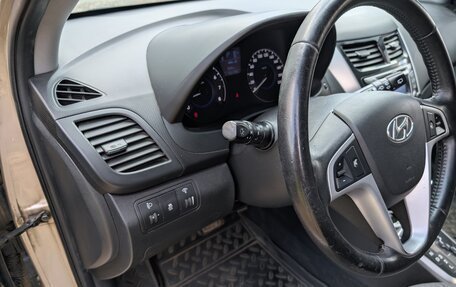 Hyundai Solaris II рестайлинг, 2011 год, 650 000 рублей, 11 фотография