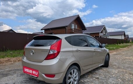 Hyundai Solaris II рестайлинг, 2011 год, 650 000 рублей, 5 фотография