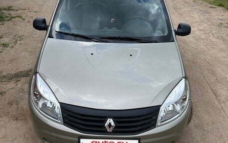 Renault Logan I, 2011 год, 700 000 рублей, 1 фотография