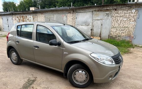 Renault Logan I, 2011 год, 700 000 рублей, 3 фотография
