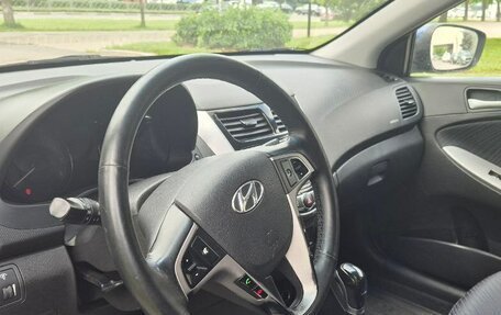 Hyundai Solaris II рестайлинг, 2015 год, 780 000 рублей, 6 фотография