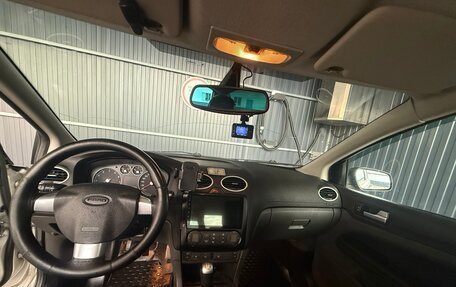 Ford Focus II рестайлинг, 2006 год, 550 000 рублей, 23 фотография
