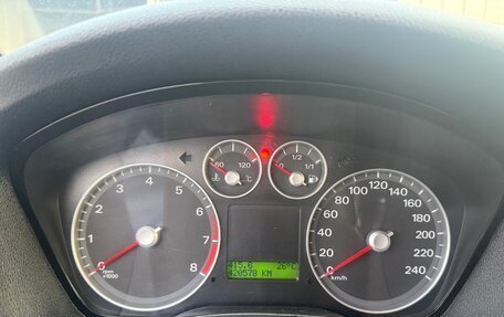 Ford Focus II рестайлинг, 2006 год, 550 000 рублей, 26 фотография