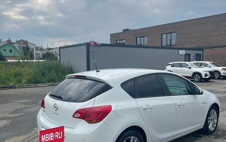 Opel Astra J, 2012 год, 870 000 рублей, 4 фотография