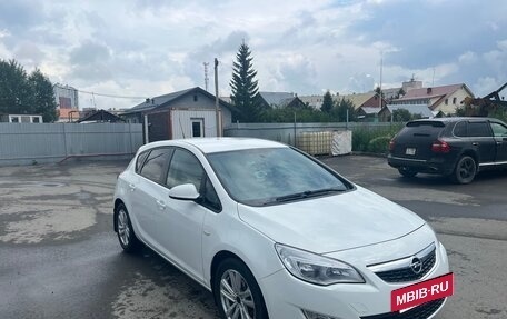 Opel Astra J, 2012 год, 870 000 рублей, 2 фотография