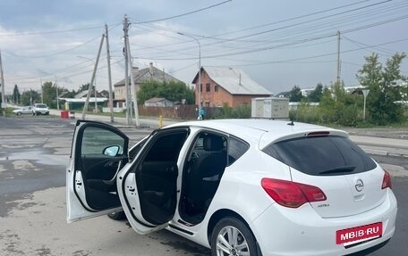 Opel Astra J, 2012 год, 870 000 рублей, 10 фотография