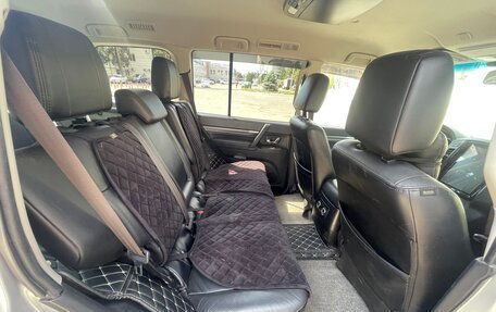 Mitsubishi Pajero IV, 2011 год, 9 фотография