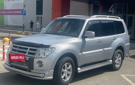 Mitsubishi Pajero IV, 2011 год, 2 фотография