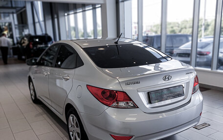 Hyundai Solaris II рестайлинг, 2012 год, 762 000 рублей, 8 фотография