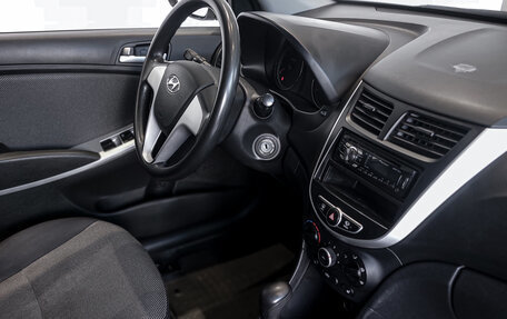 Hyundai Solaris II рестайлинг, 2012 год, 762 000 рублей, 18 фотография