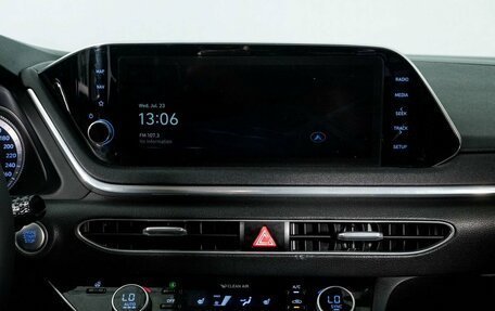 Hyundai Sonata VIII, 2019 год, 1 700 000 рублей, 11 фотография