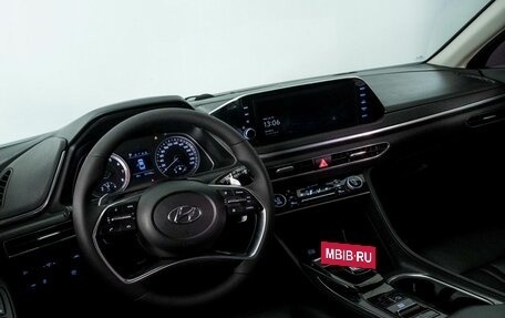 Hyundai Sonata VIII, 2019 год, 1 700 000 рублей, 6 фотография
