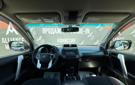 Toyota Land Cruiser Prado 150 рестайлинг 2, 2014 год, 3 300 000 рублей, 13 фотография