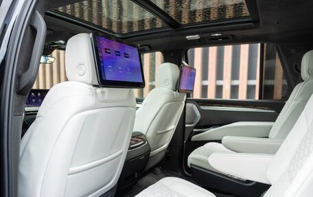 Cadillac Escalade V, 2025 год, 25 235 900 рублей, 5 фотография