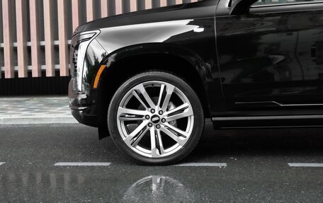 Cadillac Escalade V, 2025 год, 25 235 900 рублей, 10 фотография