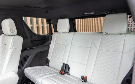 Cadillac Escalade V, 2025 год, 25 235 900 рублей, 21 фотография