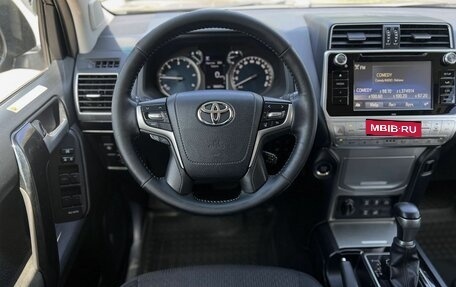 Toyota Land Cruiser Prado 150 рестайлинг 2, 2018 год, 4 290 000 рублей, 12 фотография