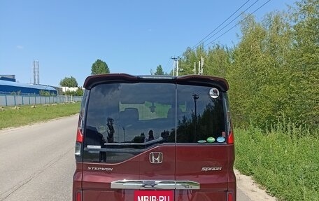 Honda Stepwgn IV, 2017 год, 2 300 000 рублей, 5 фотография