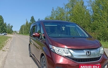 Honda Stepwgn IV, 2017 год, 2 300 000 рублей, 6 фотография