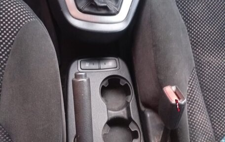 Hyundai Tucson III, 2008 год, 800 000 рублей, 18 фотография