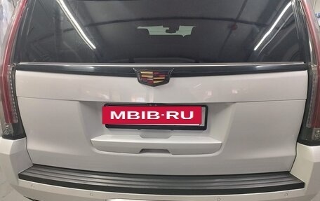 Cadillac Escalade IV, 2019 год, 6 300 000 рублей, 4 фотография