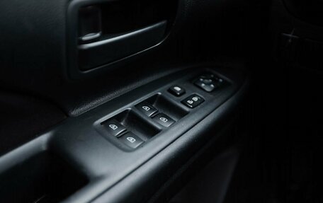 Mitsubishi Outlander III рестайлинг 3, 2019 год, 1 650 000 рублей, 16 фотография