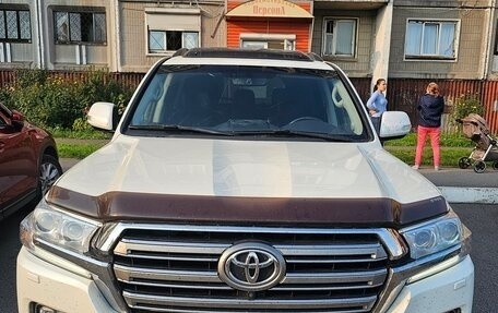 Toyota Land Cruiser 200, 2015 год, 5 300 000 рублей, 2 фотография