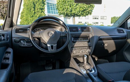 Volkswagen Jetta VI, 2012 год, 855 000 рублей, 21 фотография