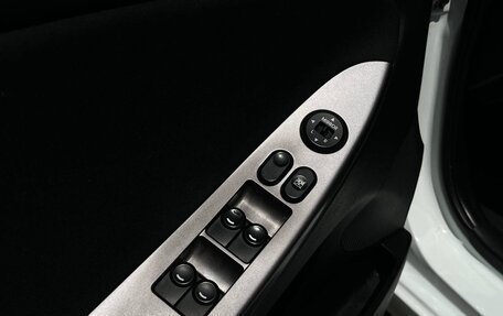 Hyundai Solaris II рестайлинг, 2014 год, 845 000 рублей, 23 фотография