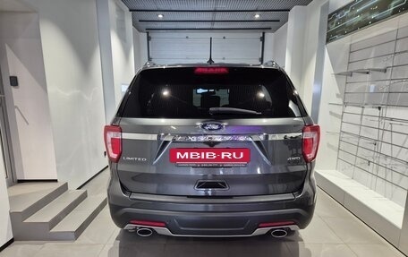 Ford Explorer VI, 2018 год, 2 349 000 рублей, 5 фотография