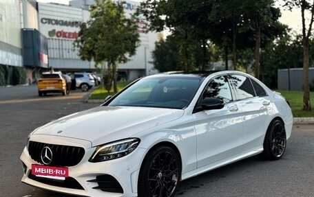 Mercedes-Benz C-Класс, 2018 год, 2 900 000 рублей, 2 фотография