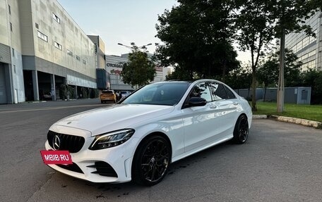 Mercedes-Benz C-Класс, 2018 год, 2 900 000 рублей, 4 фотография