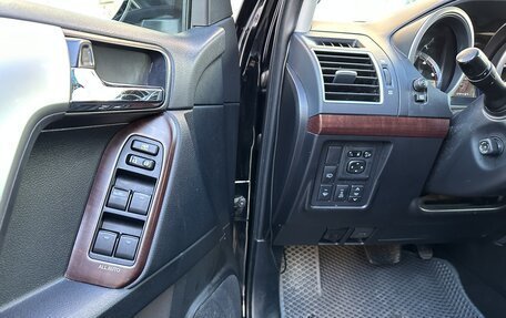 Toyota Land Cruiser Prado 150 рестайлинг 2, 2014 год, 3 600 000 рублей, 11 фотография