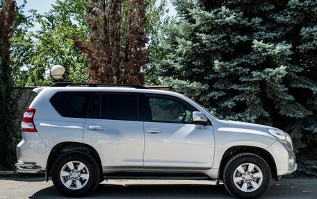 Toyota Land Cruiser Prado 150 рестайлинг 2, 2014 год, 3 400 000 рублей, 15 фотография