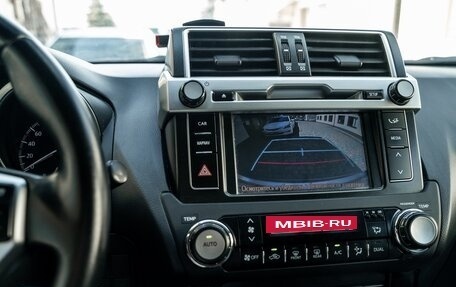 Toyota Land Cruiser Prado 150 рестайлинг 2, 2014 год, 3 400 000 рублей, 27 фотография