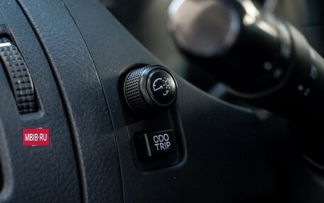 Toyota Land Cruiser Prado 150 рестайлинг 2, 2014 год, 3 400 000 рублей, 36 фотография