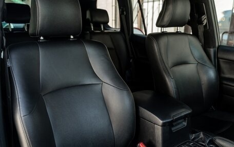 Toyota Land Cruiser Prado 150 рестайлинг 2, 2014 год, 3 400 000 рублей, 38 фотография
