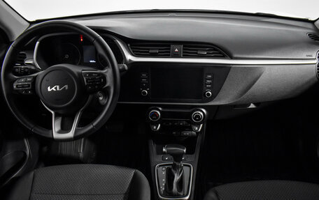 KIA Rio IV, 2021 год, 1 790 000 рублей, 14 фотография