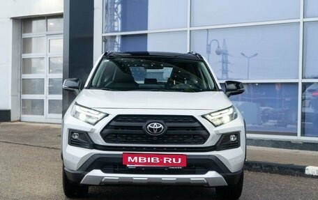 Toyota RAV4, 2024 год, 4 350 000 рублей, 2 фотография