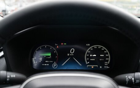 Toyota RAV4, 2024 год, 4 350 000 рублей, 22 фотография