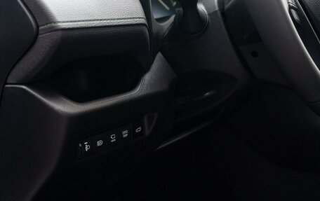Toyota RAV4, 2024 год, 4 350 000 рублей, 20 фотография
