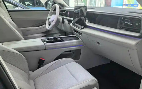 Volkswagen Teramont, 2025 год, 5 690 000 рублей, 9 фотография
