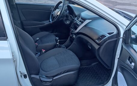 Hyundai Solaris II рестайлинг, 2014 год, 675 000 рублей, 5 фотография