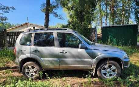 Chevrolet Niva I рестайлинг, 2013 год, 450 000 рублей, 4 фотография