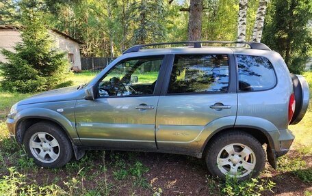 Chevrolet Niva I рестайлинг, 2013 год, 450 000 рублей, 3 фотография