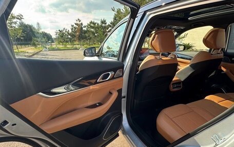 Geely Atlas, 2025 год, 2 500 000 рублей, 23 фотография