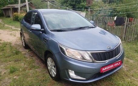 KIA Rio III рестайлинг, 2013 год, 800 000 рублей, 3 фотография