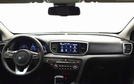KIA Sportage IV рестайлинг, 2021 год, 2 380 000 рублей, 5 фотография