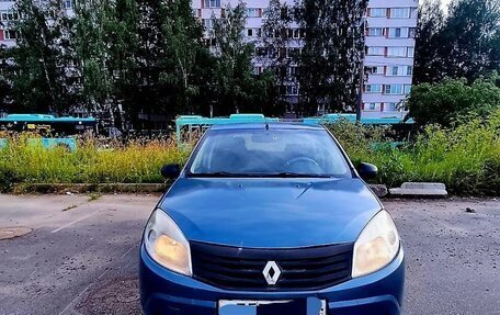 Renault Sandero I, 2013 год, 390 000 рублей, 1 фотография
