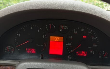 Audi A4, 2001 год, 550 000 рублей, 12 фотография